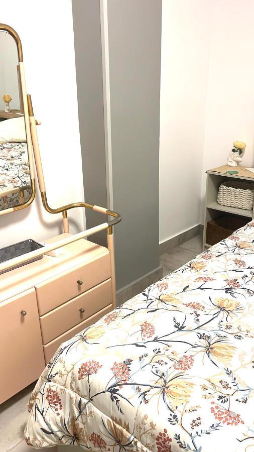 Comfortable Carolina En Alicante Dış mekan fotoğraf
